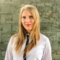 Petra Salamunova Email