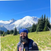 Brown Bear Car Wash Employee Gurnek Singh's profile photo