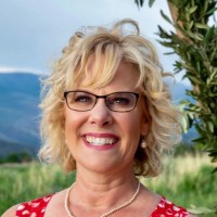 Functional Wellness LLC Employee Lyn Finnegan's profile photo