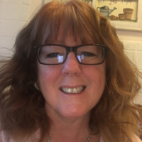 Fortunoff Backyard Store Employee Debbie Mapps's profile photo