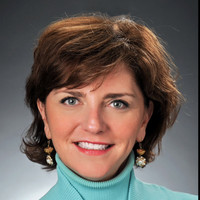 Julia Minto