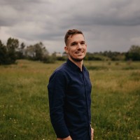 Zoltán Kis Email