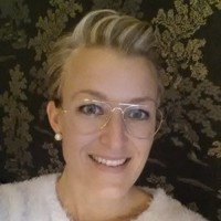 Josefine Ahlin Email
