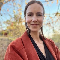 User Interviews Employee Carol Guest's profile photo