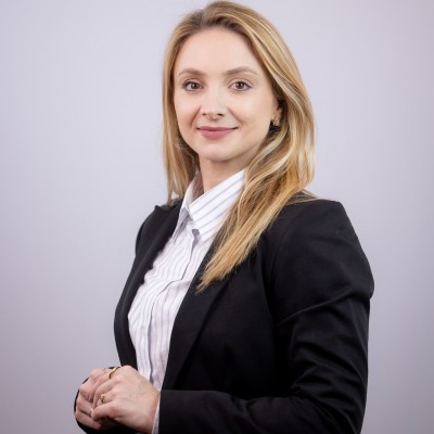 Vanessa Onzi Email