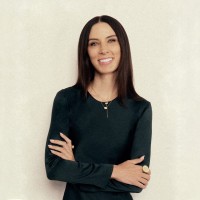 Sarah Tuttle E-Mail & Telefonnummer