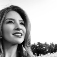 RHOME Vintage Jewelry Employee Danielle Dixon's profile photo