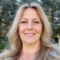 Susanne Seglenieks Email & Phone Number