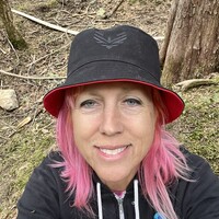 SWEETLINES LLC Employee Kat Sweet's profile photo