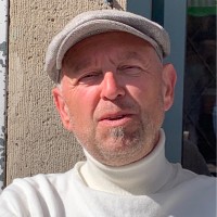 Uwe Mertens Email