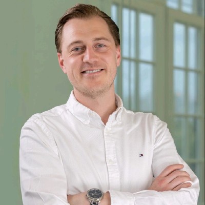 Pim Bos Email