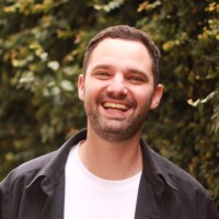 Simon Roberts Email & Phone Number