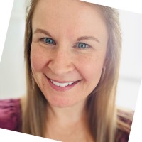 Heartland Family Service Employee Lisa Auten's profile photo