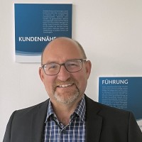 Matthias Arnold Email