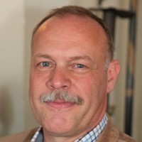 Rob van Esterik Email