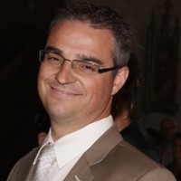 Dominique Pinon Email & Phone Number