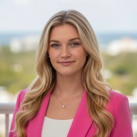 Abrams Realty Employee Erin Halsey's profile photo