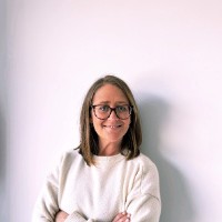 Marta Vendrell Email