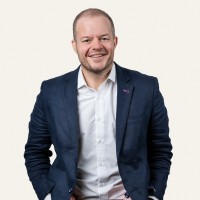 Horizontal Employee George Smith's profile photo