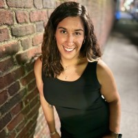 Lenni Fox Email & Phone Number