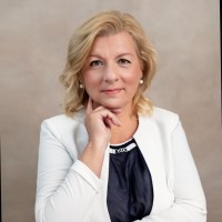 Ildikó Magyari Email