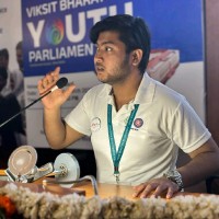 Copy Code Community Employee Adnan Mahfooz's profile photo