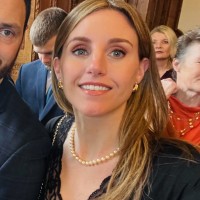 Robyn Lush Email & Phone Number