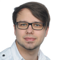 Benedikt Zöller Email