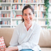 Anna Julius Email