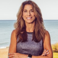 Kelly Farrell Email & Phone Number