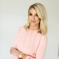 Caroline Lawrence Email & Phone Number