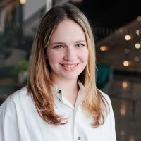McKinsey & Company Employee Zoe Fox's profile photo
