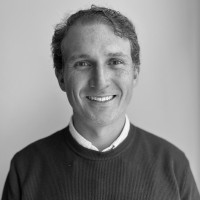 Carlos Daniel Urrutia Email