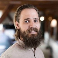 Mikael Nielsen Email