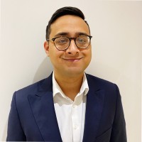 Qasim Esak Email