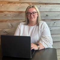Look Touch & Feel Employee Hannah Armstrong's profile photo