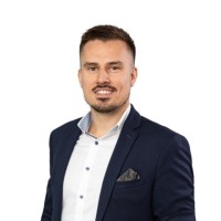 Steffen Roth Email