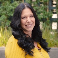 Kim Medina Email & Phone Number