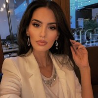 EM Cosmetics Employee Christina Hitchcock's profile photo