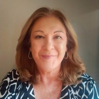 Bronwyn Dennis Email