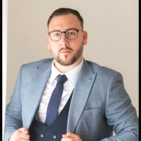 Robert Nakić Email