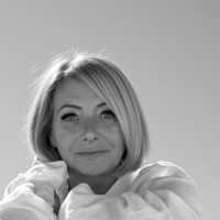 Fanny Fiers Email & Phone Number