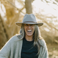 Tracy Kerr Email & Phone Number