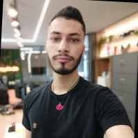 Before Employee Roberto Junior's profile photo