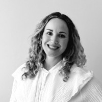 SUNNYLiFE Employee Melanie Pratten's profile photo