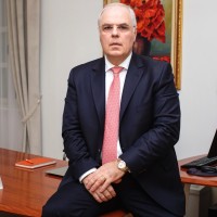 Email e telefono di Edmond Leka