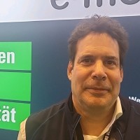 Uwe Gösser Email