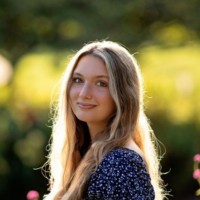 Elizabeth Watson's profile photo