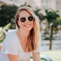 Vanessa L Email