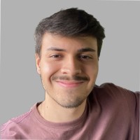 Vinícius Barros Email